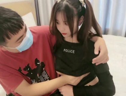 Đứa anh trai dâm đãng bắt em gái chịch khi cha mẹ đi vắng